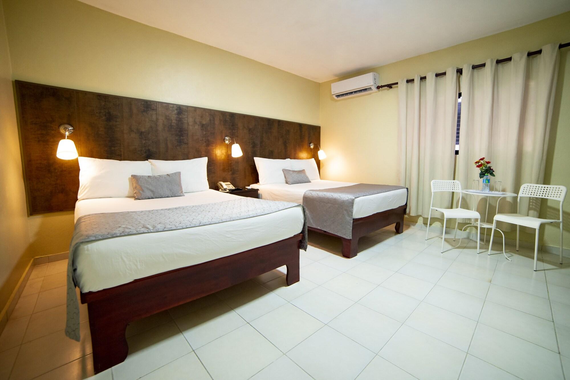 Hotel Real Bella Vista Santo Domingo Esterno foto
