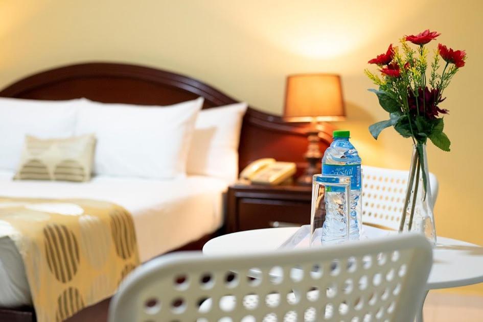 Hotel Real Bella Vista Santo Domingo Esterno foto